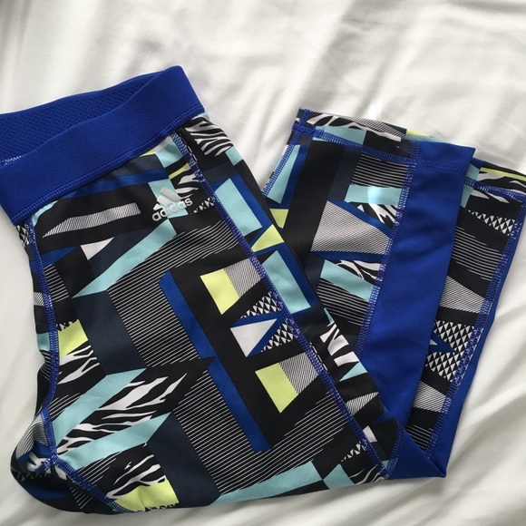 adidas Pants - ADIDAS TECHFIT CROPPED PANTS